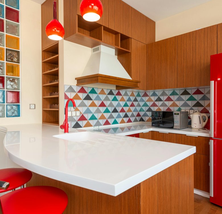 Ice dispenser and freezer door service detail